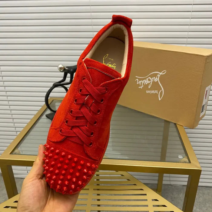C - SNEAKERS