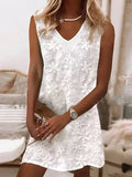Women's Elegant Lace Shift Dress