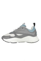 TWENTY TWO - SNEAKERS