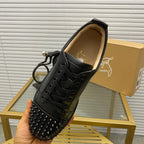 C - SNEAKERS