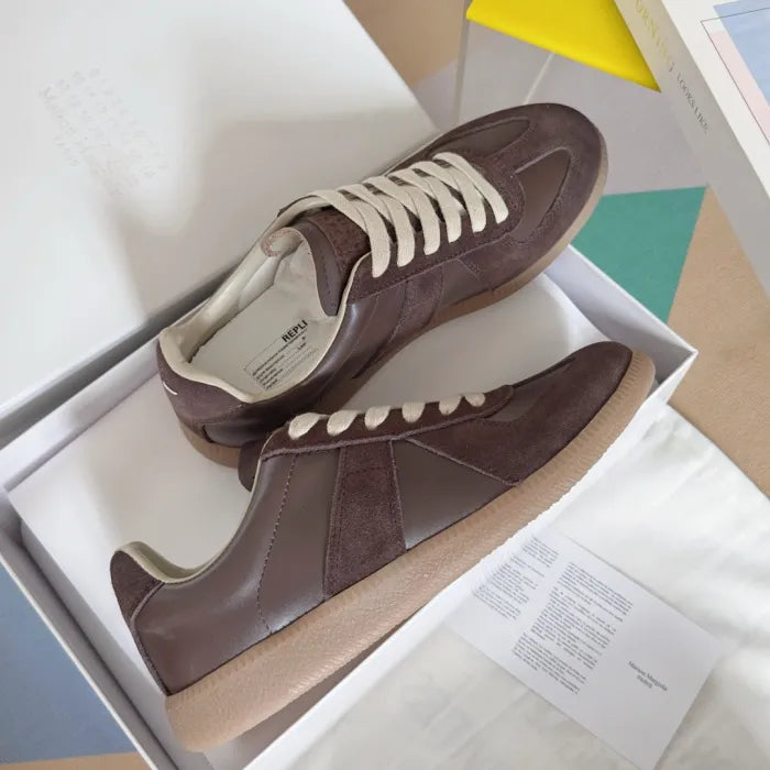 M - SNEAKERS