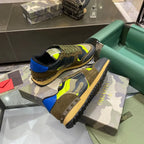 V - SNEAKERS